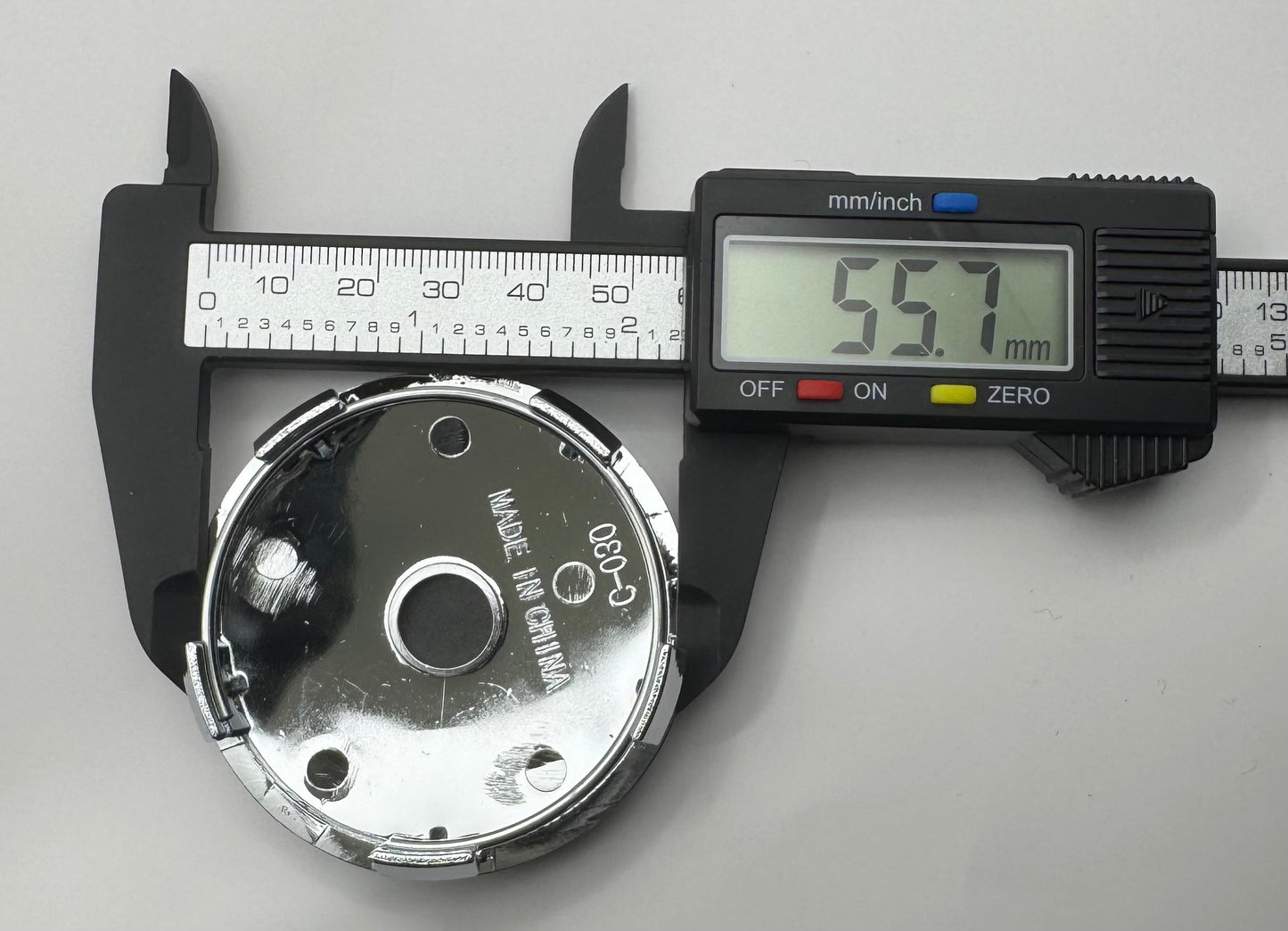 MERCEDES SILVER GLOSS AMG ALLOY WHEEL CENTRE CAPS 60MM (#AMEM18SILVERGLOSS)