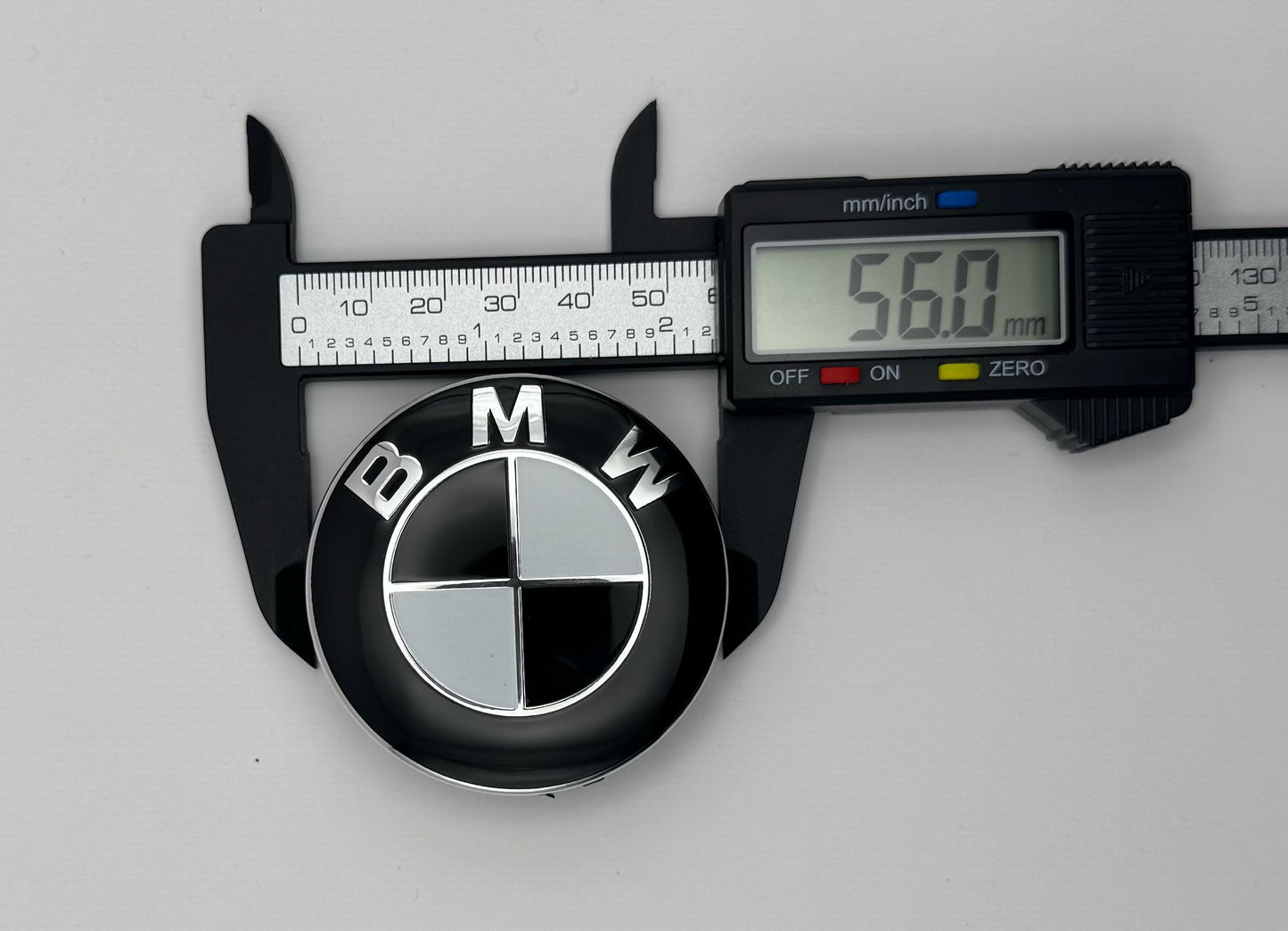 Black and White BMW 56mm Hub Wheel Center Caps