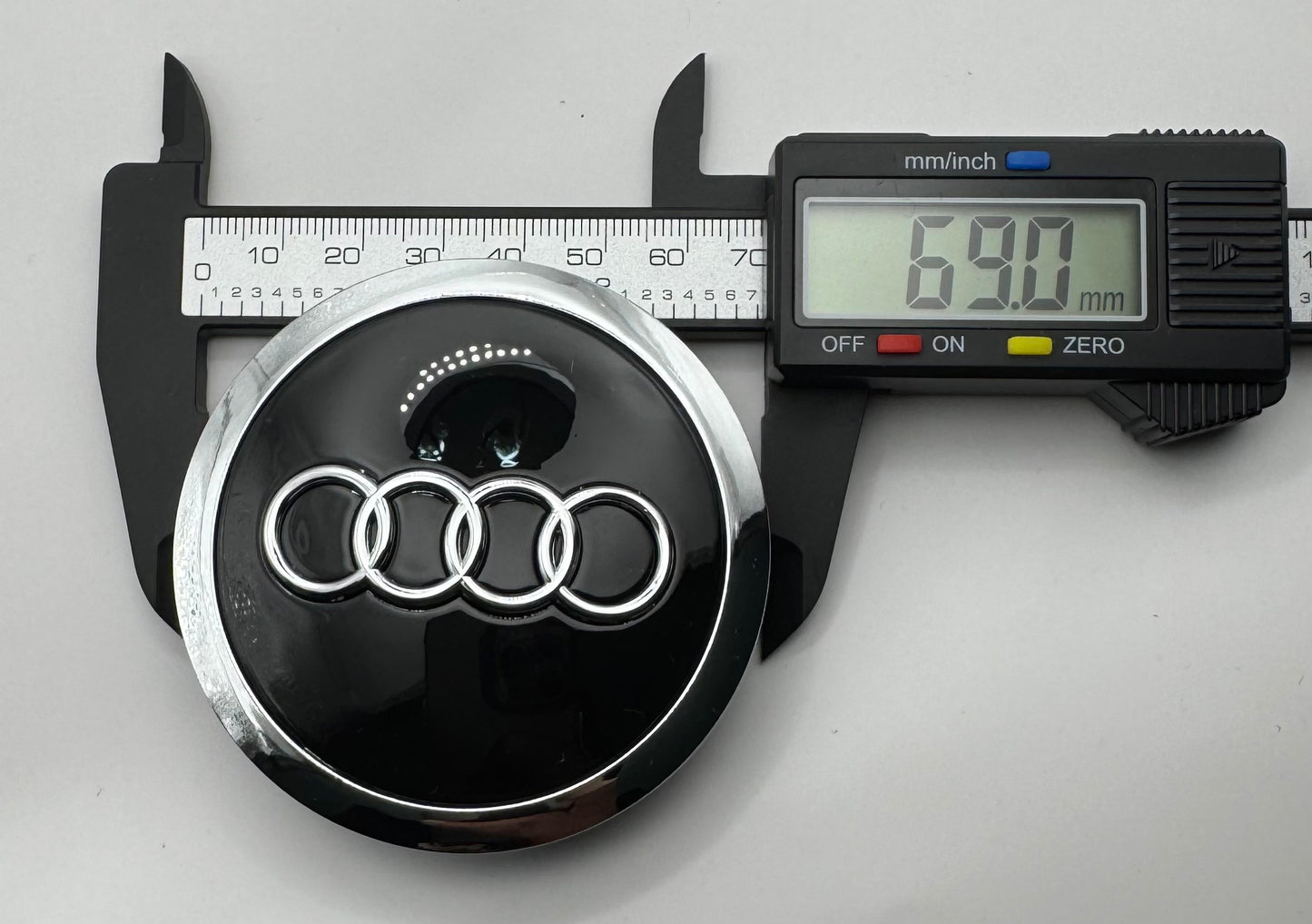 AUDI BLACK ALLOY WHEEL CENTRE CAPS(#AMEAU20BLACK)